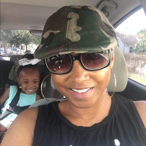 Meet your Posher, Trenise